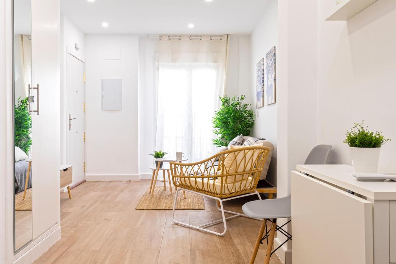 Malgi Apartment - Malaga City Centre Екстер'єр фото